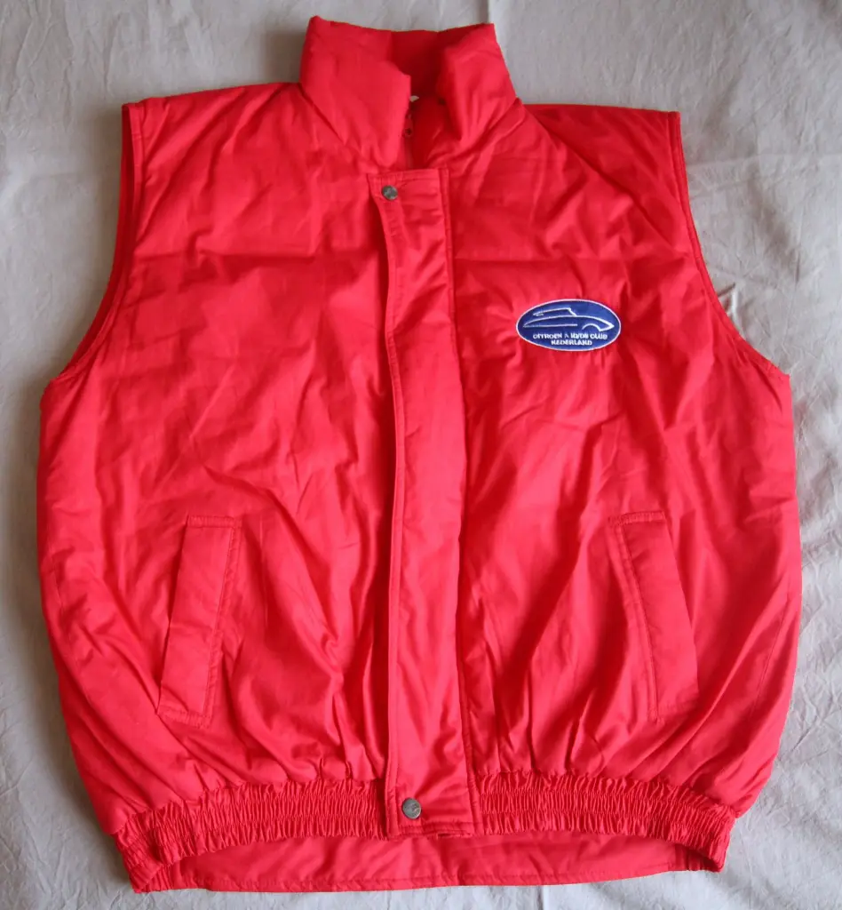 W16310-Bodywarmer-logo-ID-DS-Club-1.webp