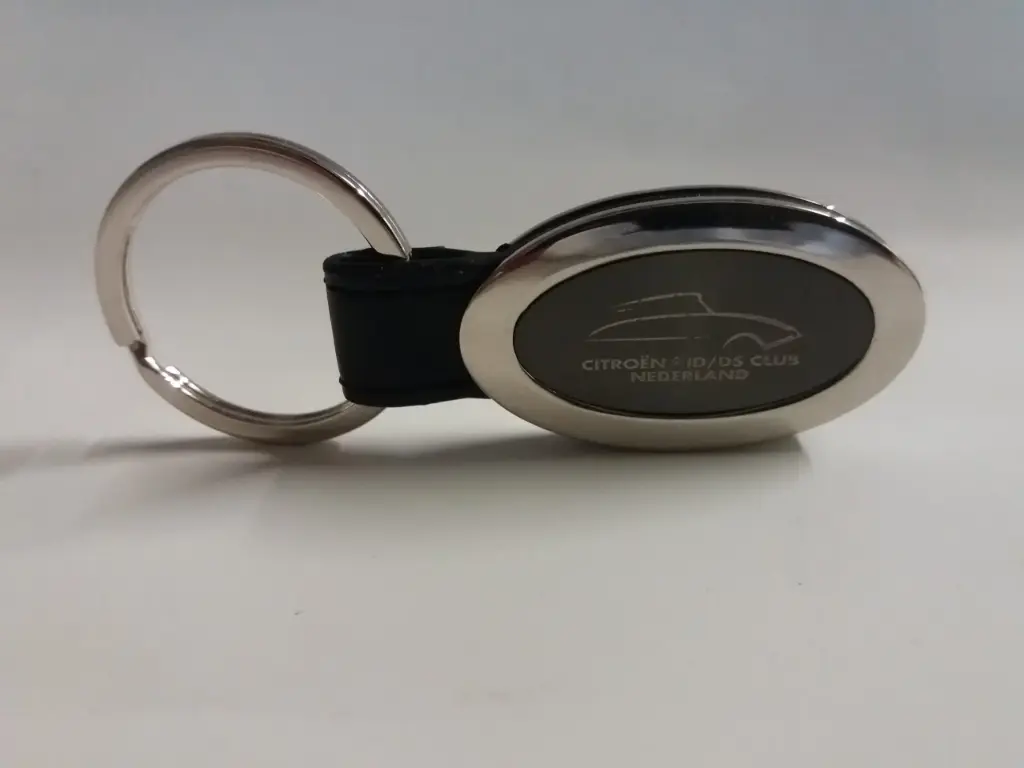 Luxe sleutelhanger met logo ID/DS Club